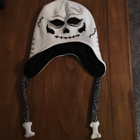 Other - SOLD!!! NWOT!! Cute Winter Hat